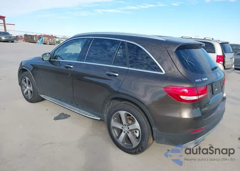 2016 Mercedes-Benz Glc 300 from USA, damaged, VIN WDC0G4JB8GF019352